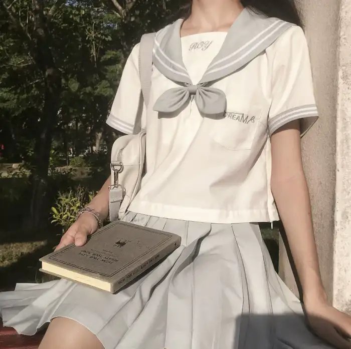 女人在家